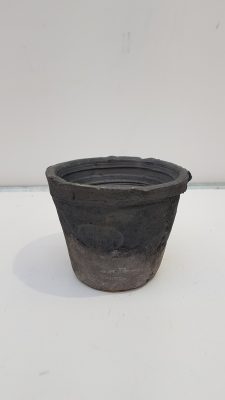 at grijs 24 potten in houten krat